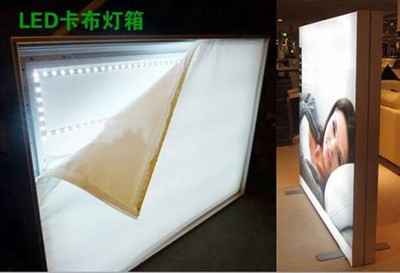 成都廣告麻豆午夜福利视频的顏色起著關鍵作用